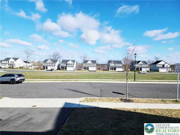 $3,395 | 161 Aspen Lane, Macungie, PA 18062