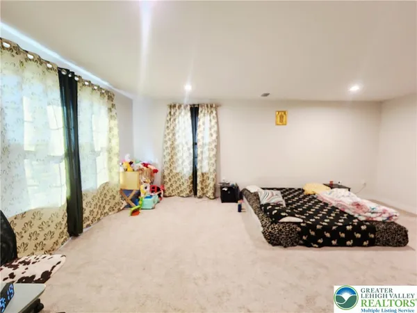 $3,395 | 161 Aspen Lane, Macungie, PA 18062