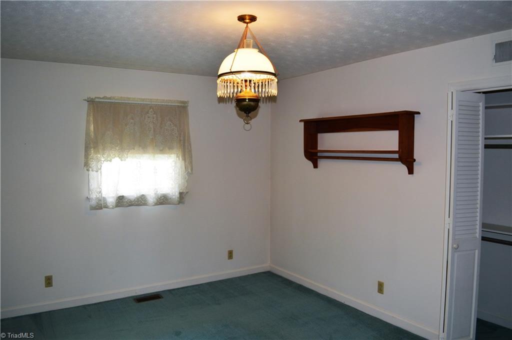 260 Lake Leonard Road Lexington, NC 27295 - Photo 16 of 29 Gallery Image 16