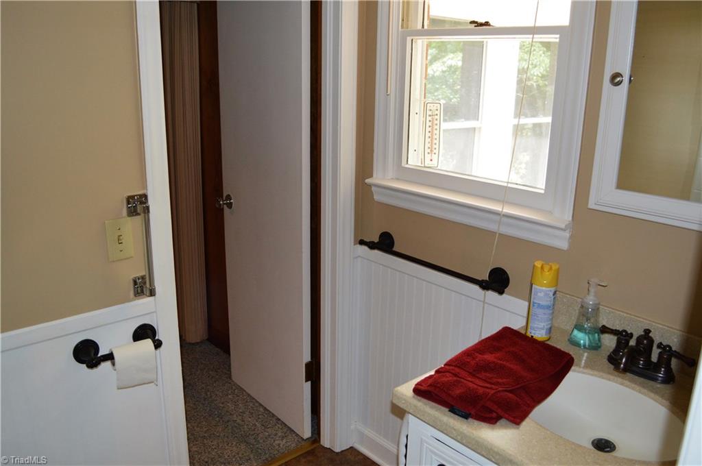 260 Lake Leonard Road Lexington, NC 27295 - Photo 20 of 29 Gallery Image 20