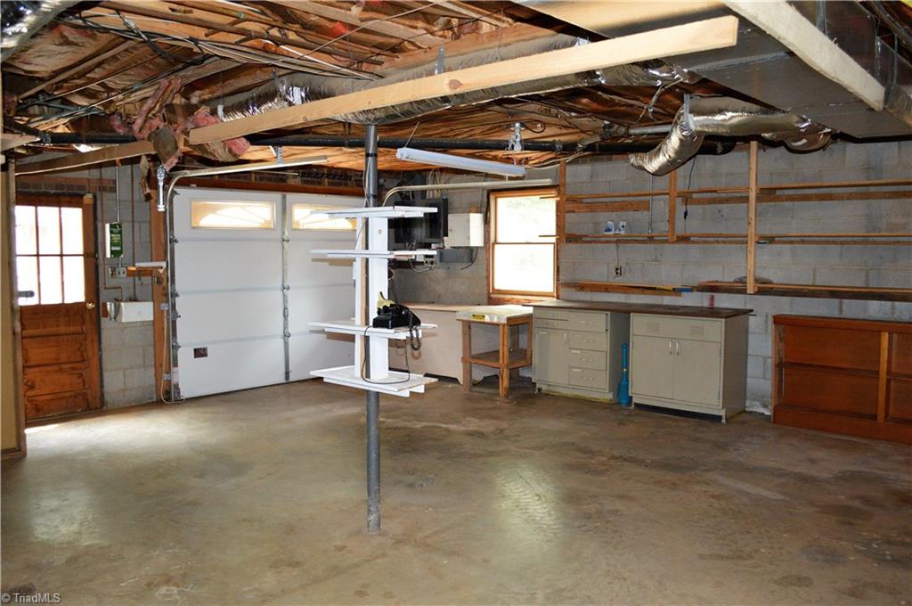 260 Lake Leonard Road Lexington, NC 27295 - Photo 26 of 29 Gallery Image 26
