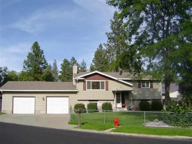 2901 East Winger Road Mead, WA 99021 - Photo 1 of 9