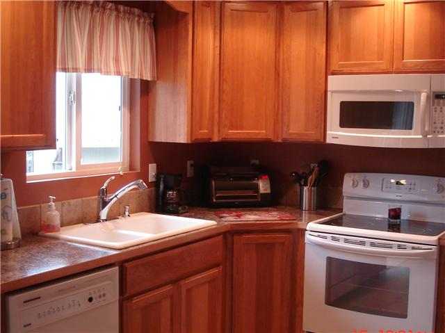 2901 East Winger Road Mead, WA 99021 - Photo 3 of 9
