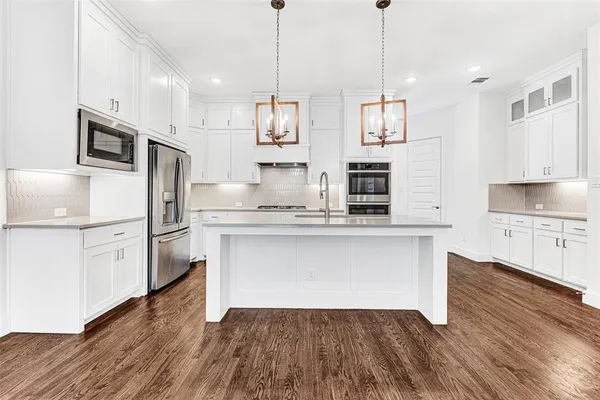 $3,400 | 8008 Zeppos Dr., Plano, TX 75024