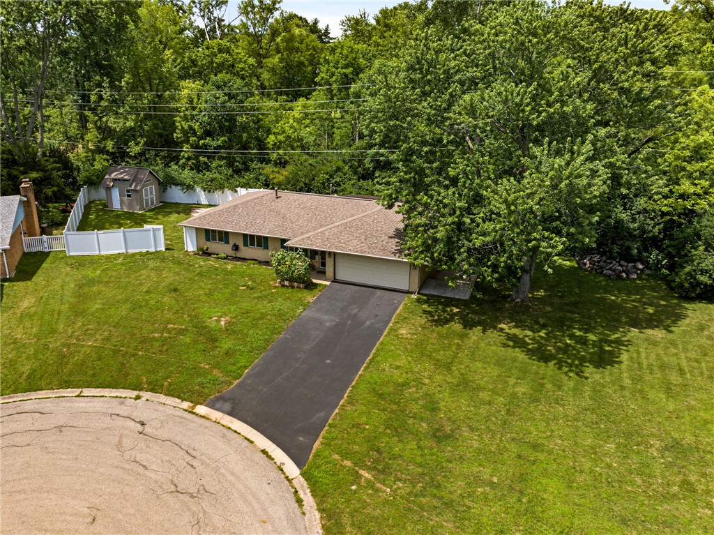7481 Mohawk Trail Road Dayton, OH 45459 - Photo 2 of 37
