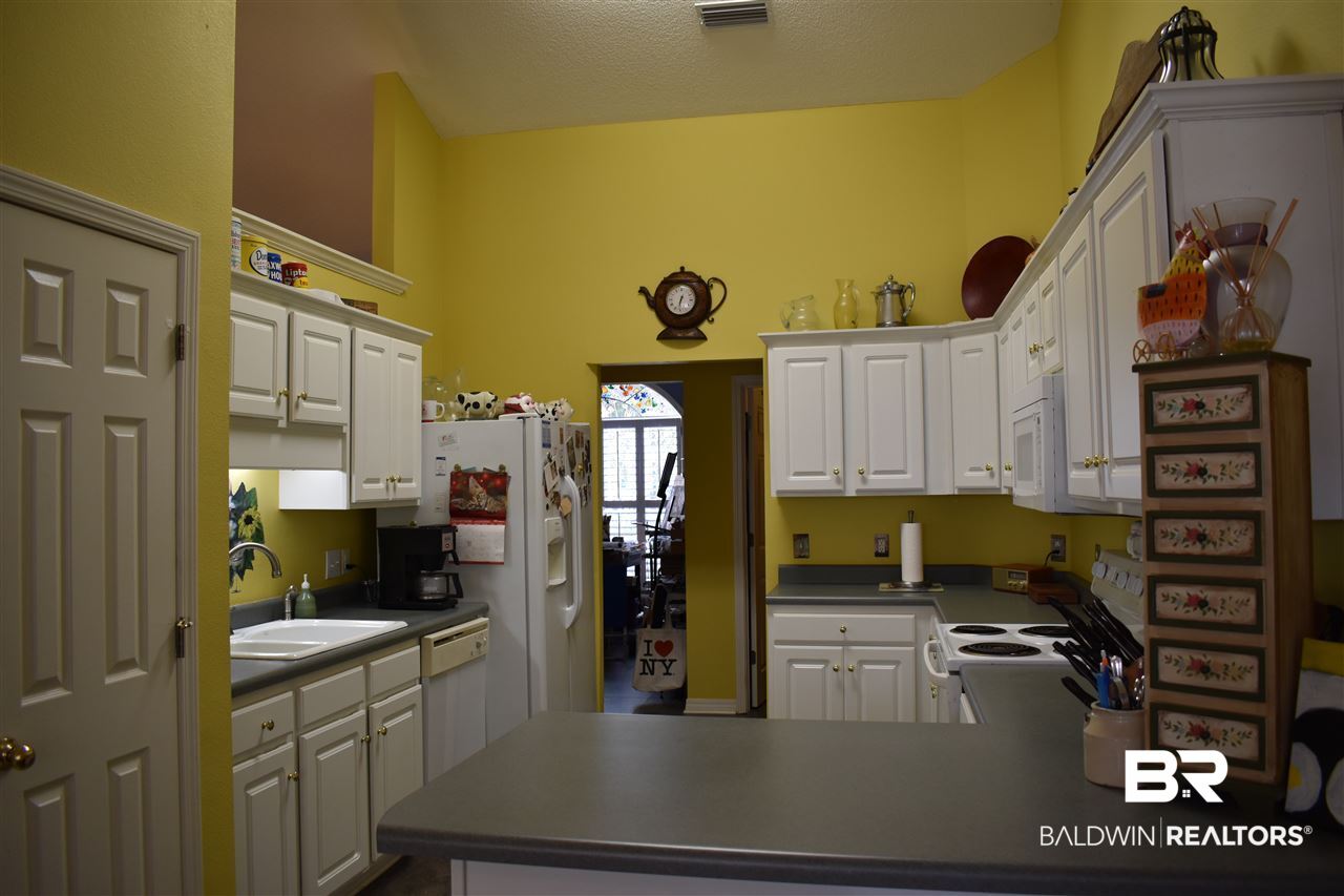 12271 Venice Boulevard Foley, AL 36535 - Photo 3 of 47