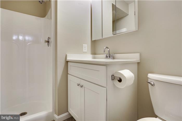 596 A Whitney Road Severna Park, MD 21146 - Photo 15 of 29 Bath