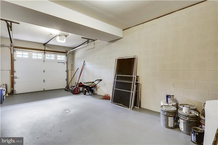 596 A Whitney Road Severna Park, MD 21146 - Photo 18 of 29 Garage