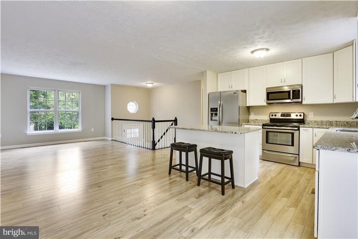 596 A Whitney Road Severna Park, MD 21146 - Photo 5 of 29 Dining and Kitchen