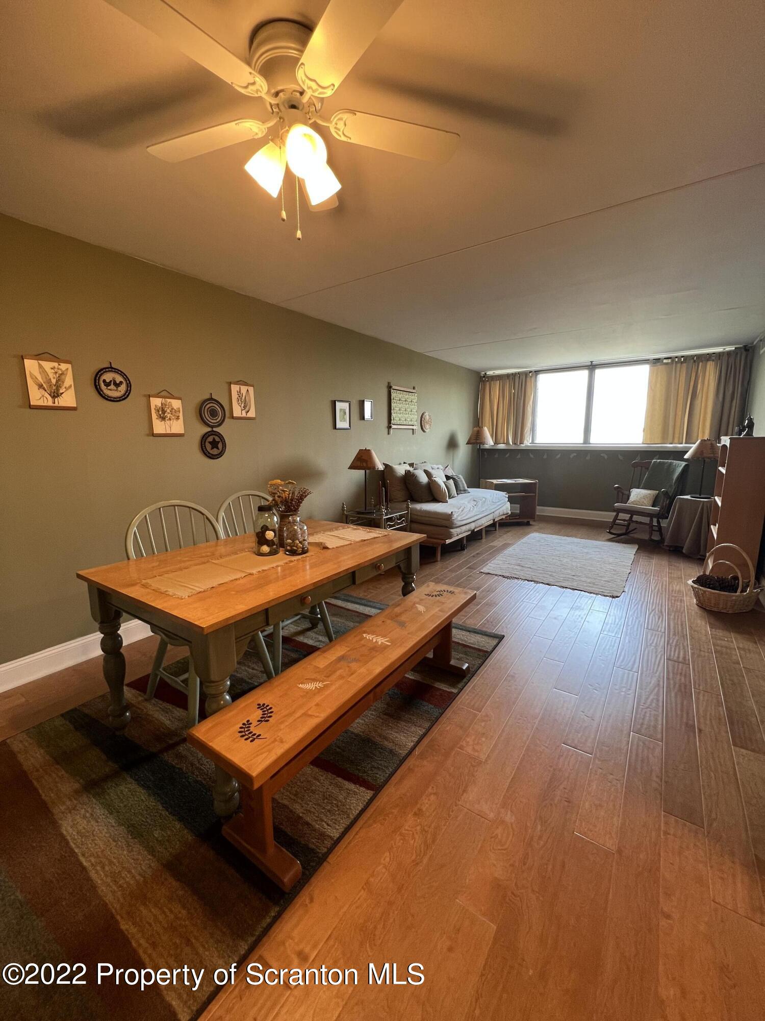 220 Linden Street, Unit 505 Scranton, PA 18503 - Photo 2 of 12 LR1 - Photo