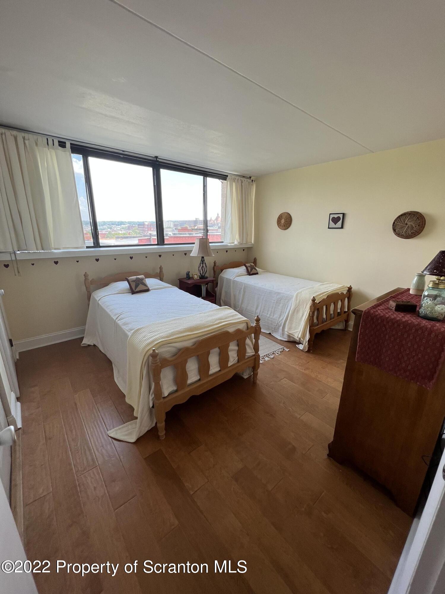 220 Linden Street, Unit 505 Scranton, PA 18503 - Photo 8 of 12 Bed - Photo