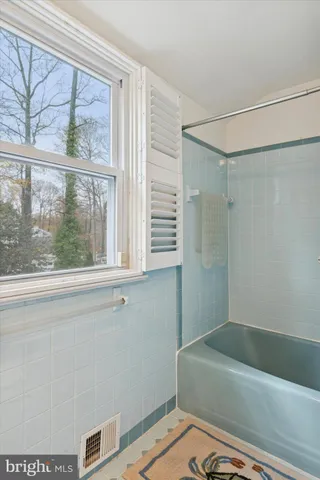 $685,000 | 101 Sorrel Drive, Wilmington, DE 19803