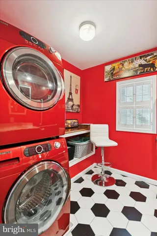 $685,000 | 101 Sorrel Drive, Wilmington, DE 19803