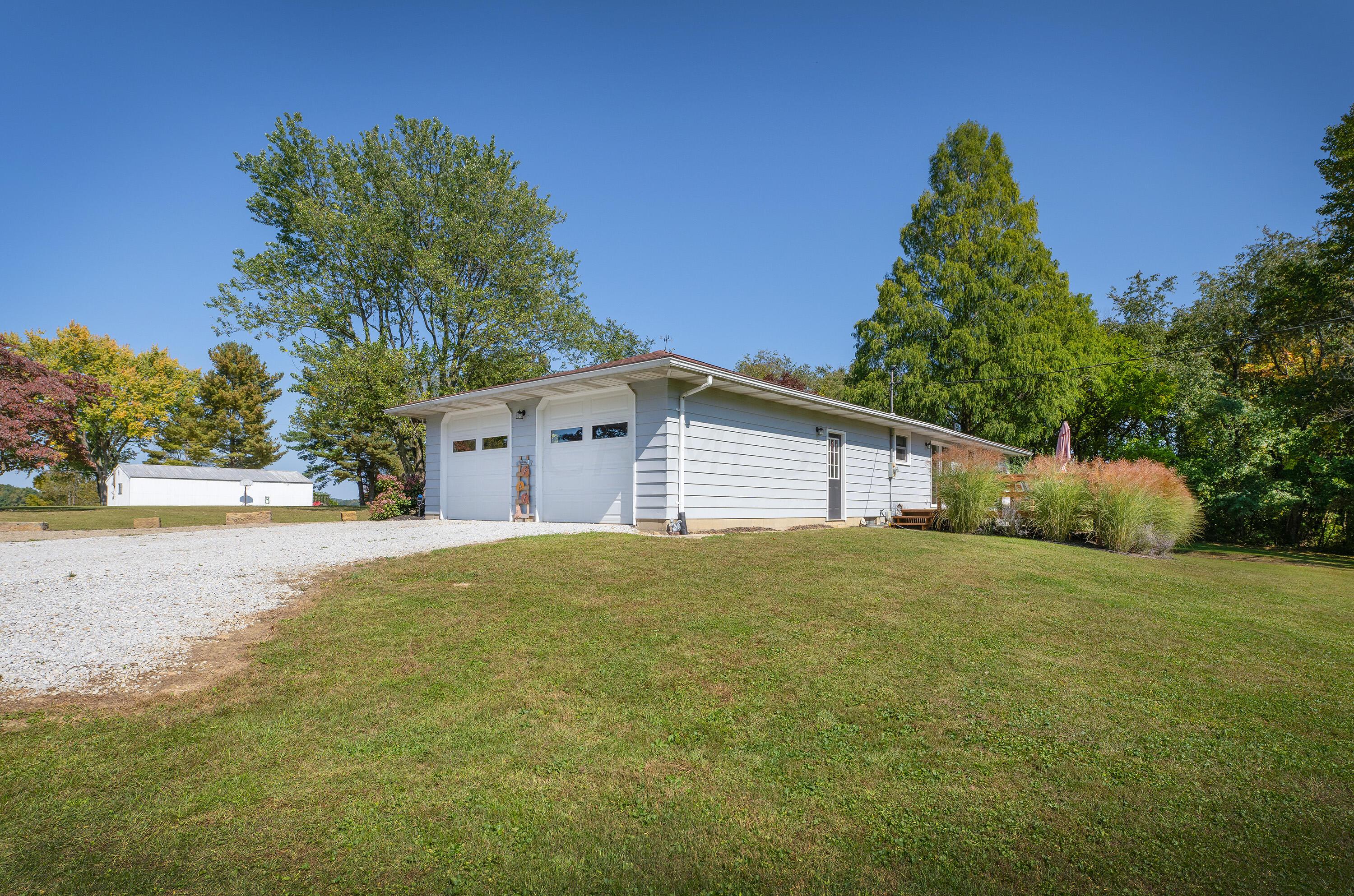 15936 Wooster Road Mount Vernon, OH 43050 - Photo 6 of 34 Wooster_06