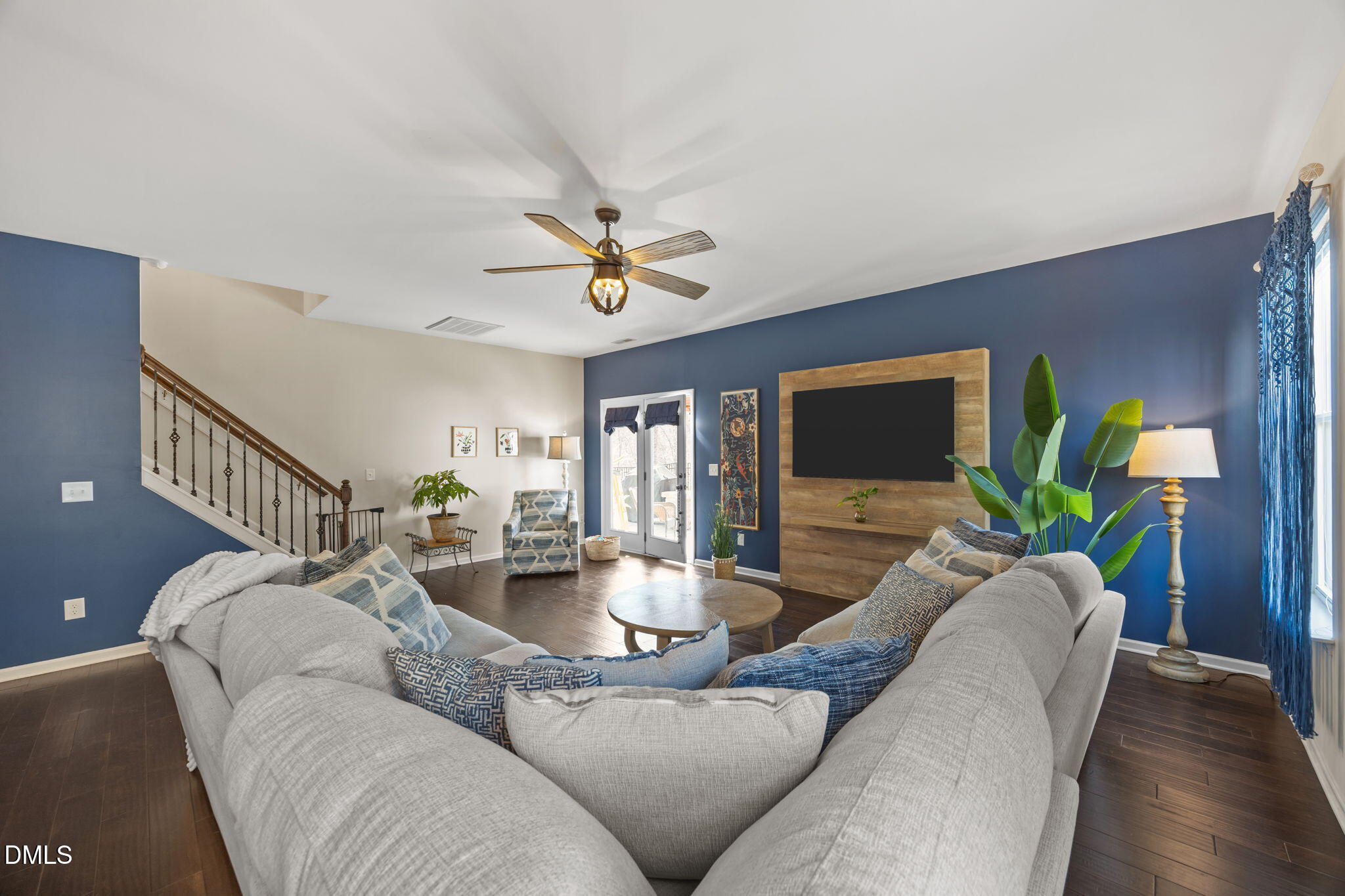 2329 Longshadow Drive Graham, NC 27253 - Photo 22 of 52 a living room with furniture