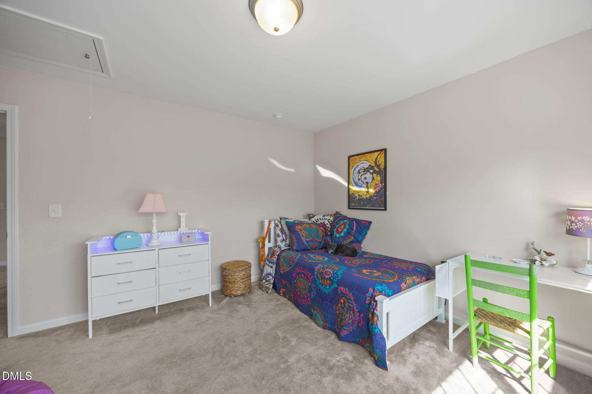 2329 Longshadow Drive Graham, NC 27253 - Photo 40 of 52 a living room with furniture