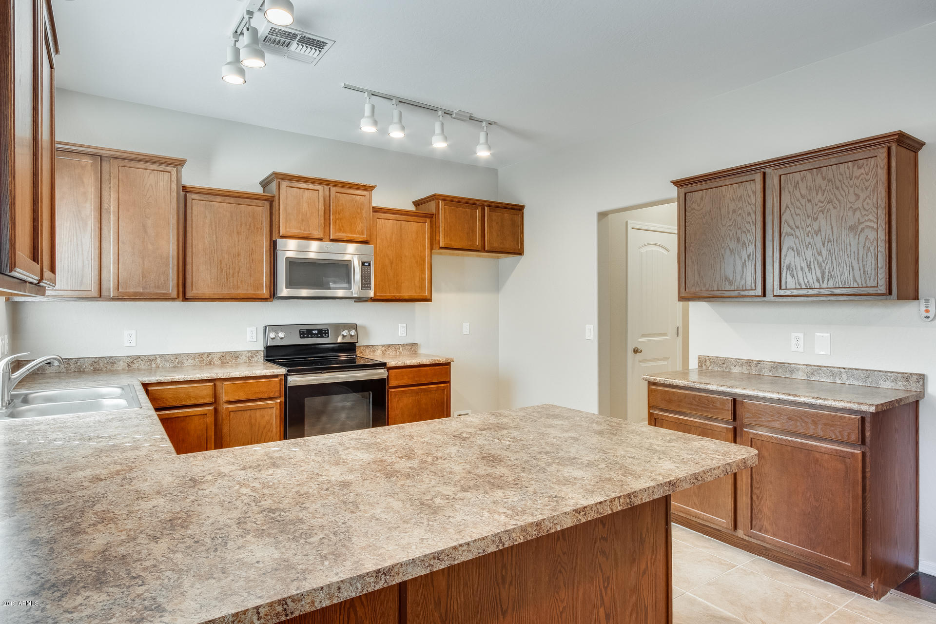 10225 West Camelback Road, Unit 44 Phoenix, AZ 85037 - Photo 12 of 33