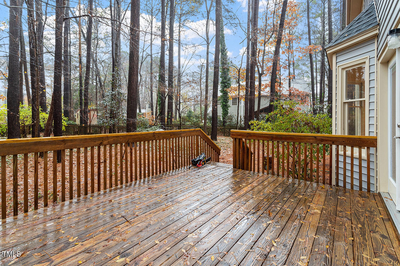 8 Bay Ridge Court Durham, NC 27707 - Photo 29 of 34 8 Bay Ridge Court_07