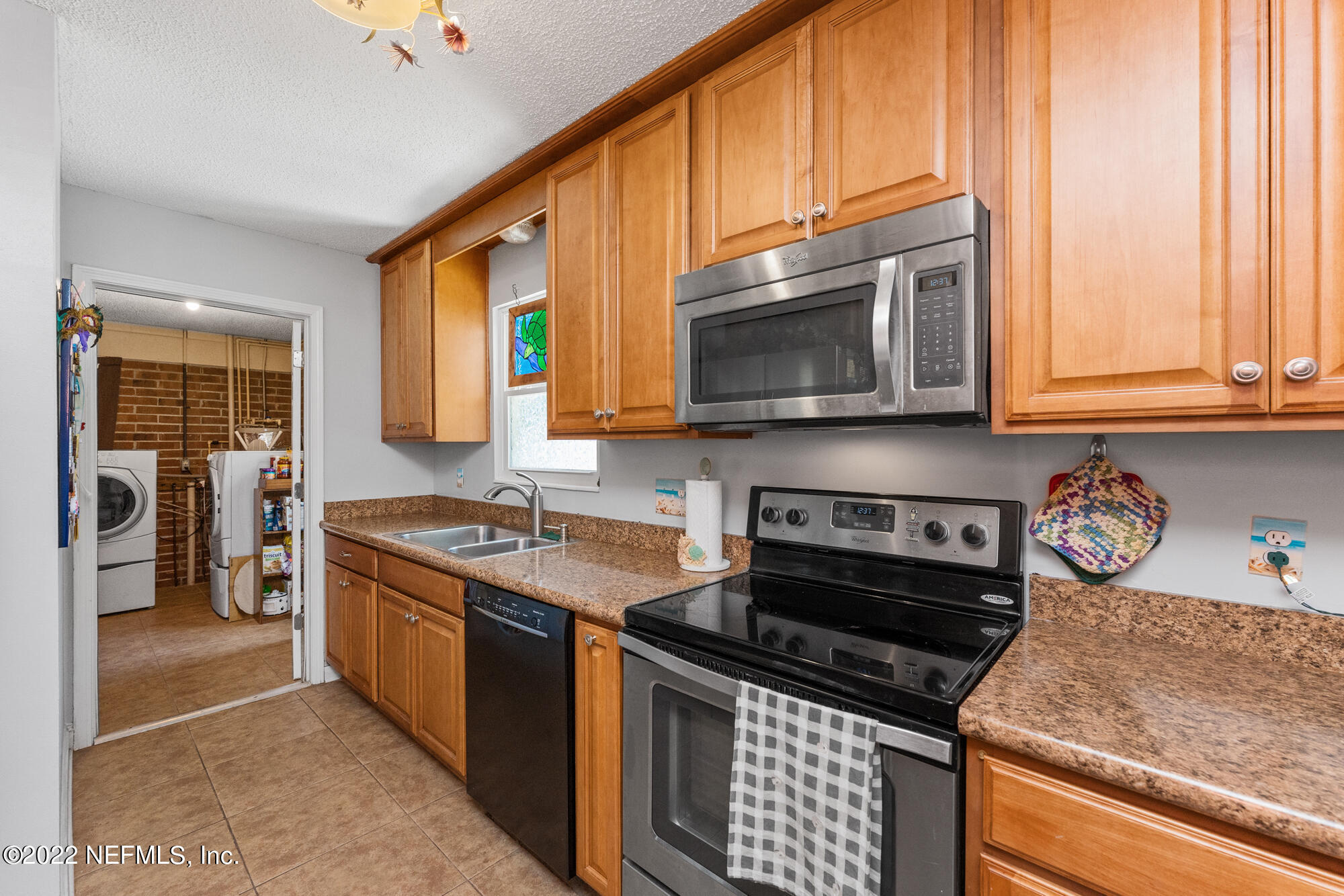 121 Bluefish Avenue Ponte Vedra Beach, FL 32082 - Photo 10 of 35 10 Kitchen