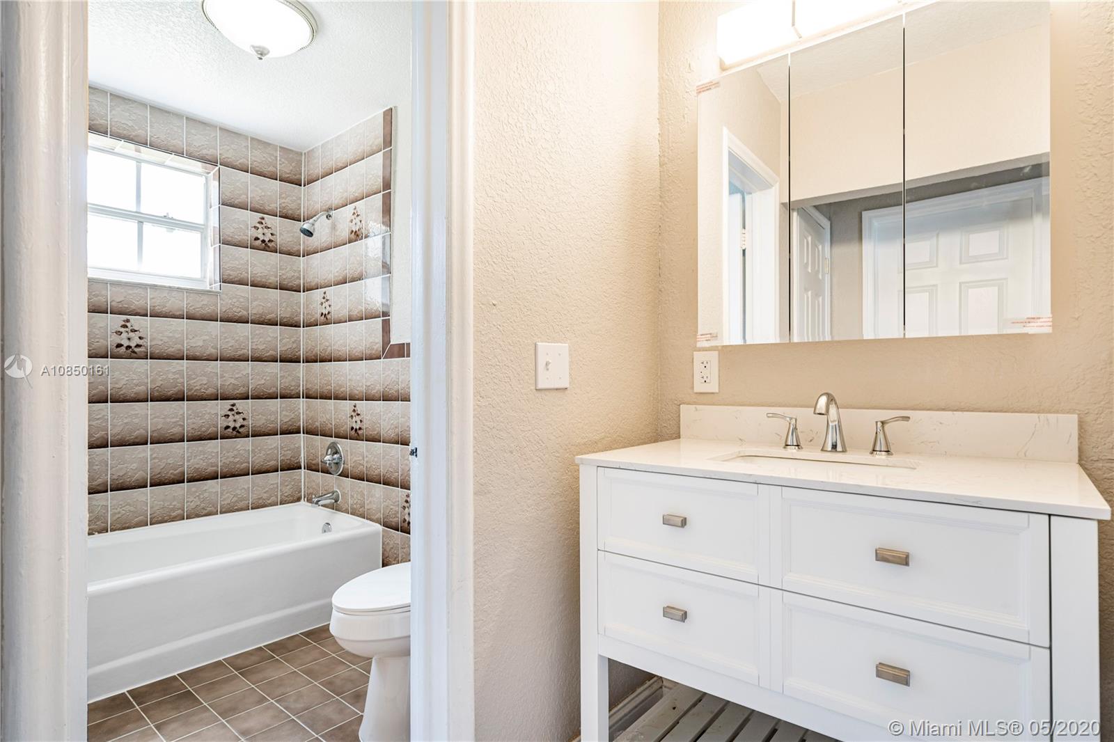118 Allen Road West Park, FL 33023 - Photo 8 of 10 BATHROOM
