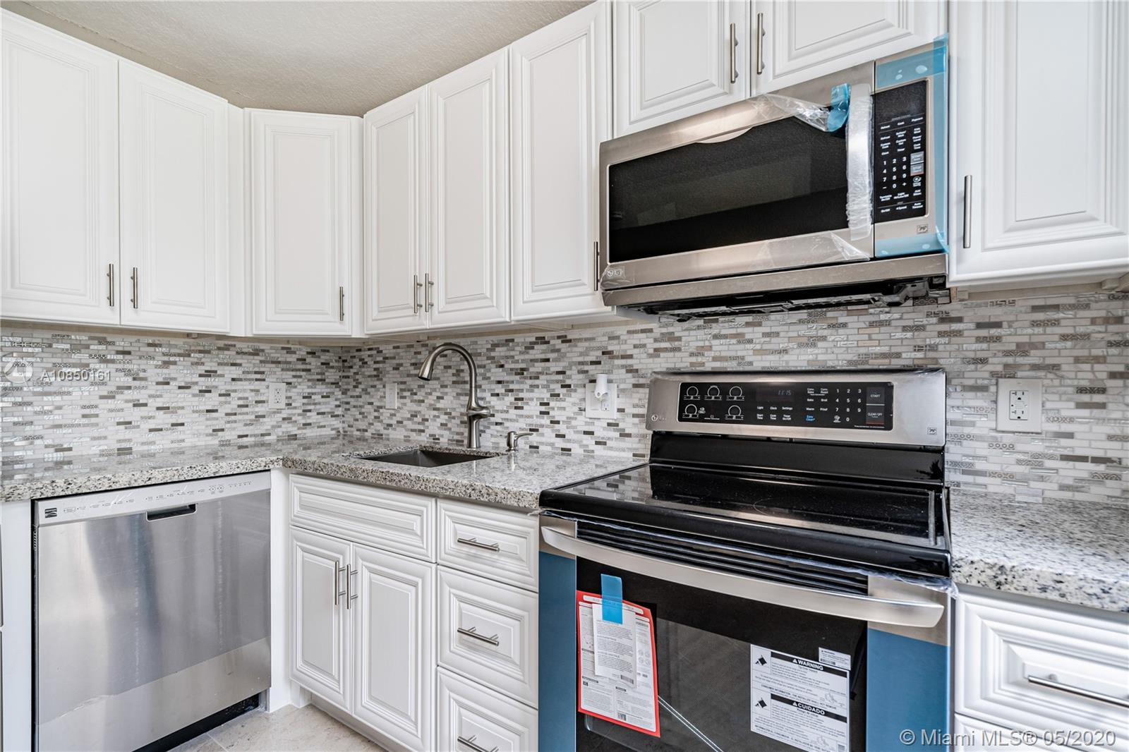 118 Allen Road West Park, FL 33023 - Photo 10 of 10 KITCHEN