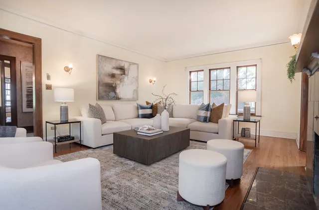 $1,100,000 | 518 West Cossitt Avenue, La Grange, IL 60525