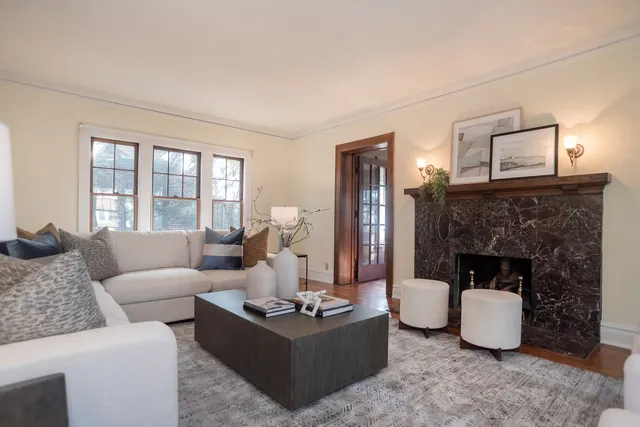 $1,100,000 | 518 West Cossitt Avenue, La Grange, IL 60525