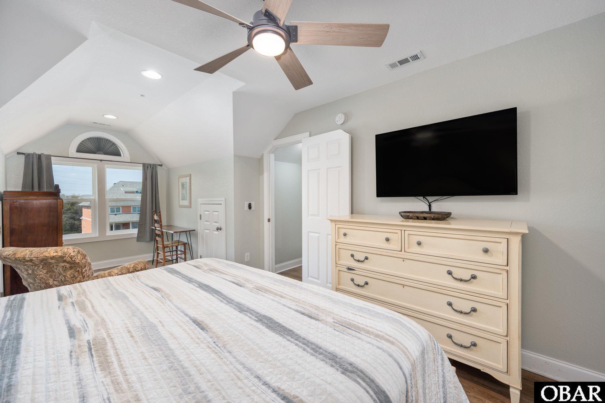 1111 Cambridge Road, Unit 308D Kill Devil Hills, NC 27948 - Photo 18 of 45