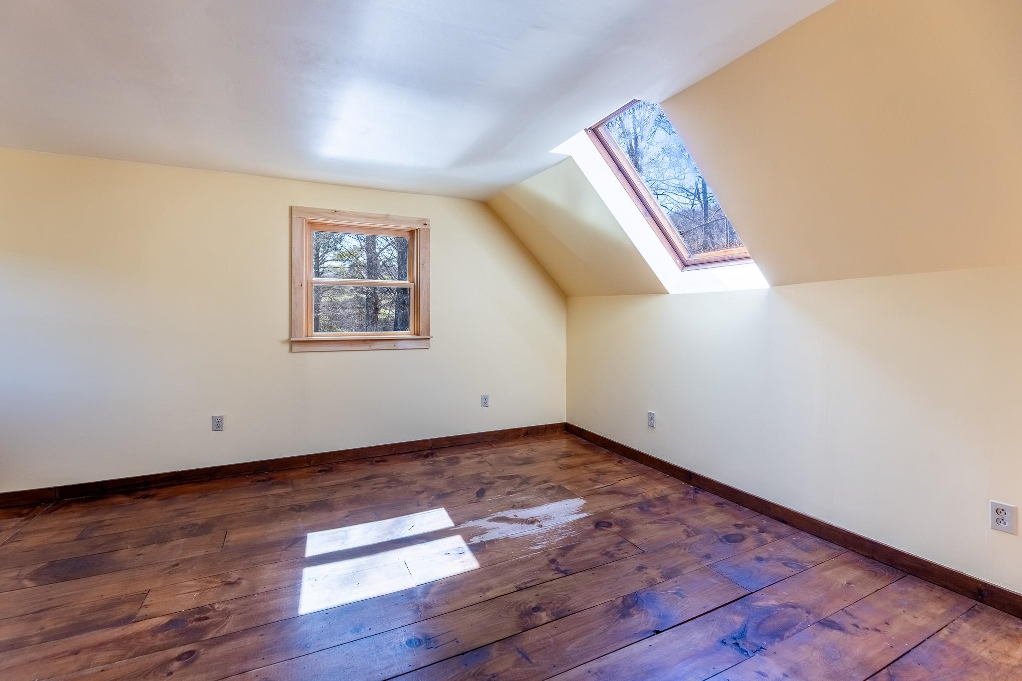 1165 Podunk Road Norwich, VT 05001 - Photo 17 of 28 Gallery Image 17