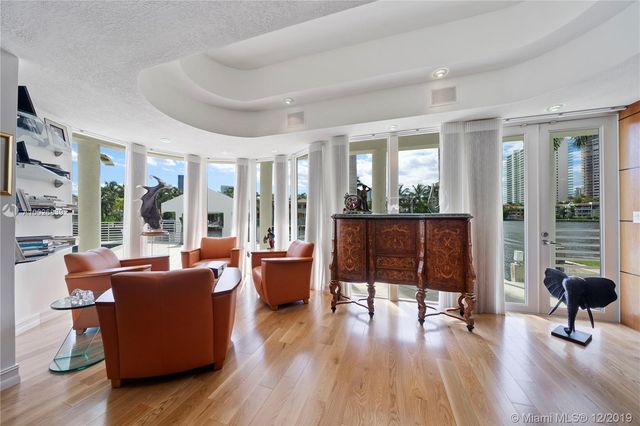 $5,000,000 | 349 Centre Island, Golden Beach, FL 33160