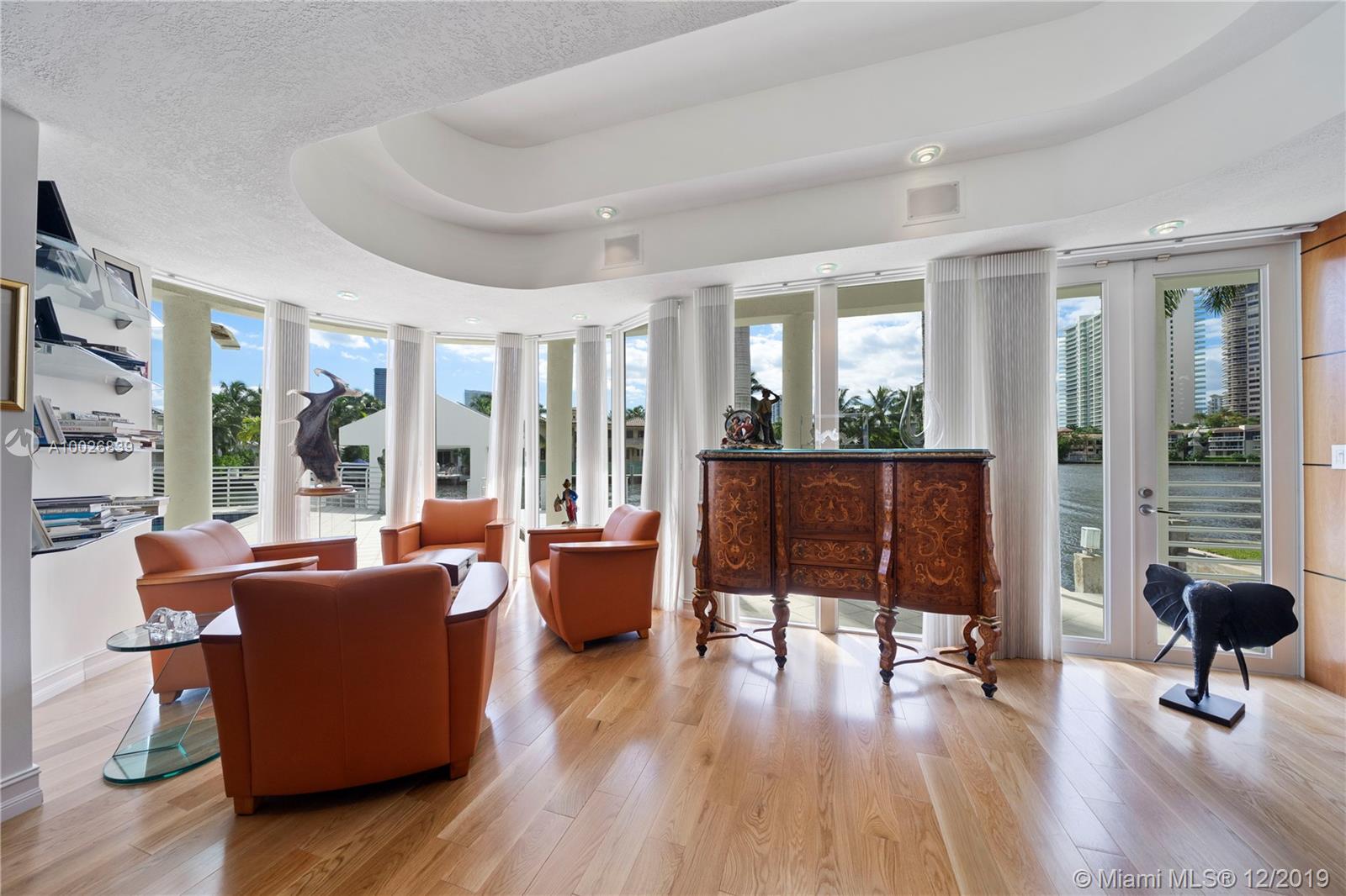 349 Centre Island North Miami Beach, FL 33160 - Photo 14 of 36