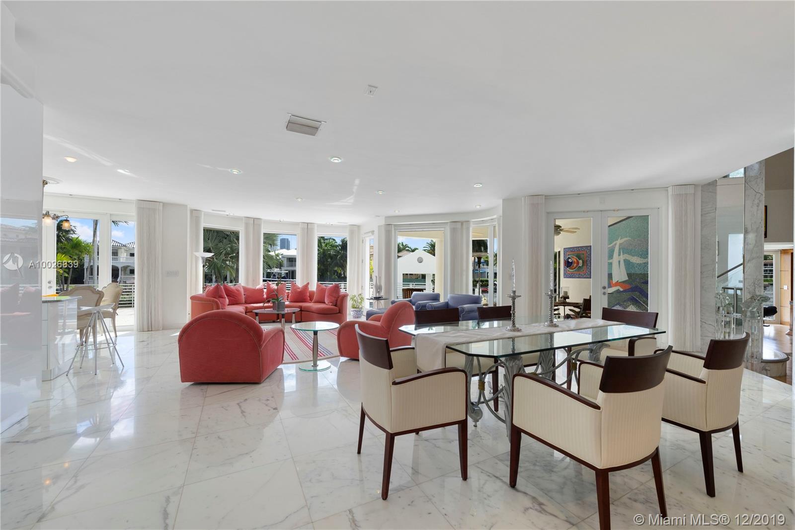 349 Centre Island North Miami Beach, FL 33160 - Photo 15 of 36