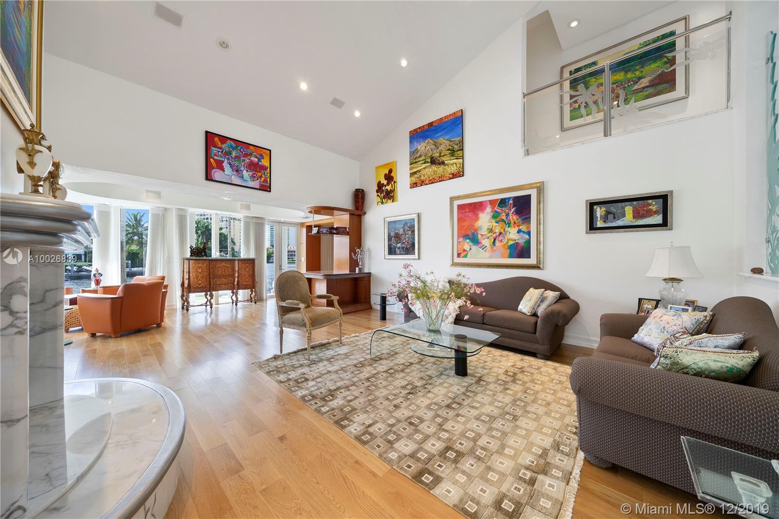 349 Centre Island North Miami Beach, FL 33160 - Photo 17 of 36