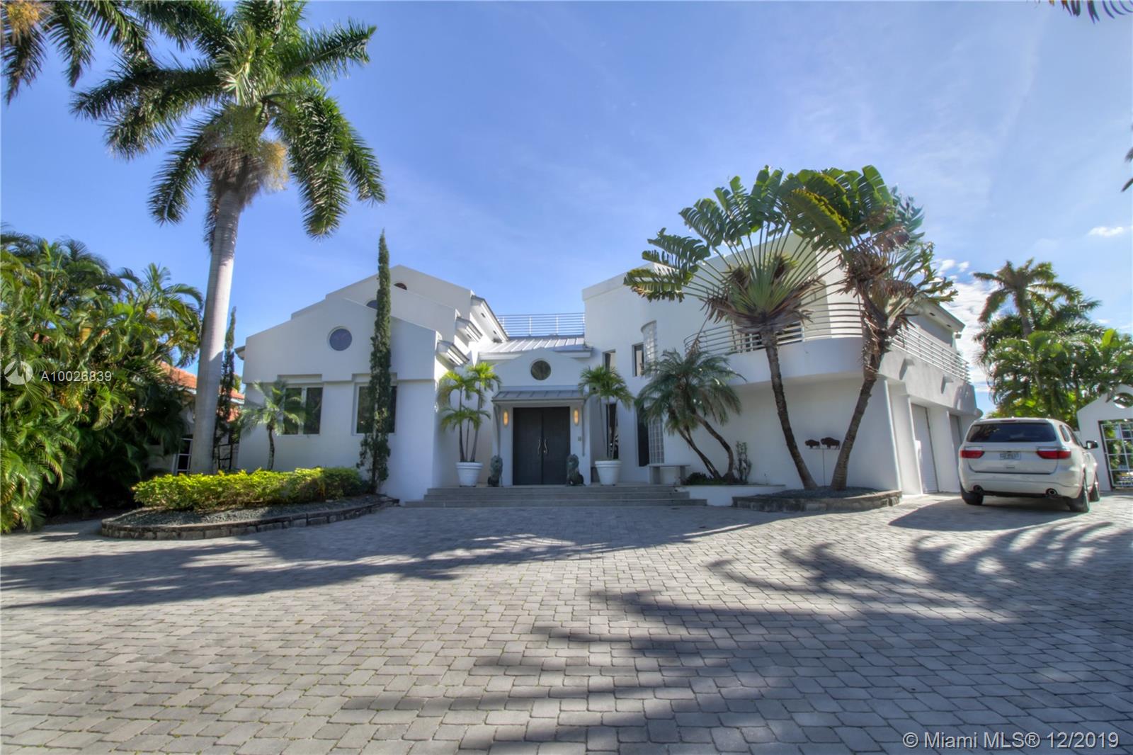 349 Centre Island North Miami Beach, FL 33160 - Photo 26 of 36