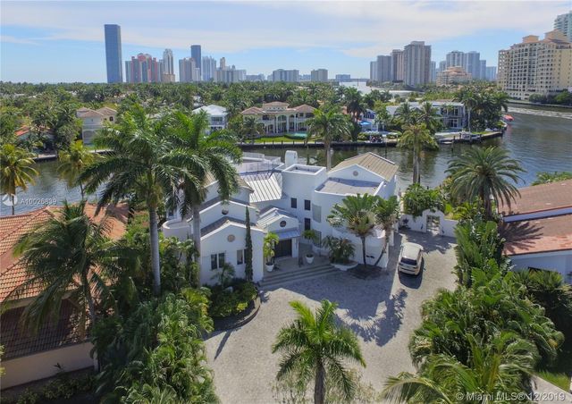 $5,000,000 | 349 Centre Island, Golden Beach, FL 33160