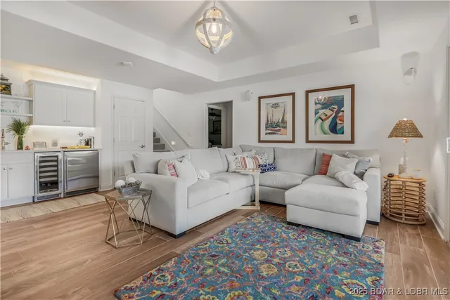 $1,099,000 | 115 Cypress Point Lane, Lake Ozark, MO 65049