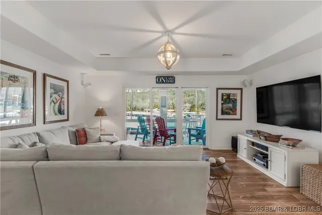 $1,099,000 | 115 Cypress Point Lane, Lake Ozark, MO 65049