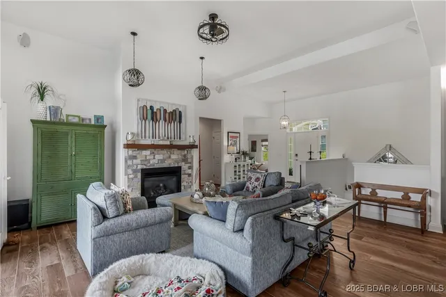 $1,099,000 | 115 Cypress Point Lane, Lake Ozark, MO 65049