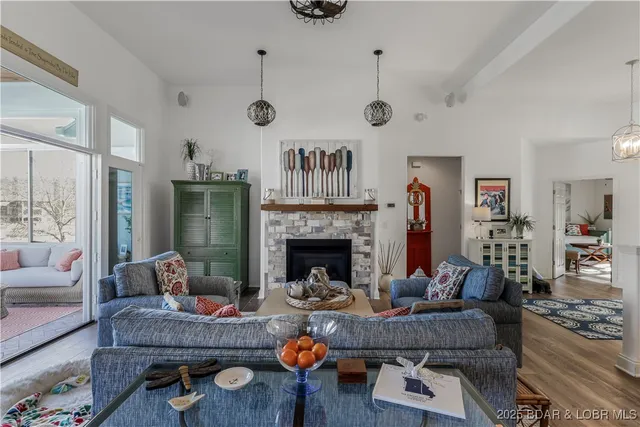 $1,099,000 | 115 Cypress Point Lane, Lake Ozark, MO 65049