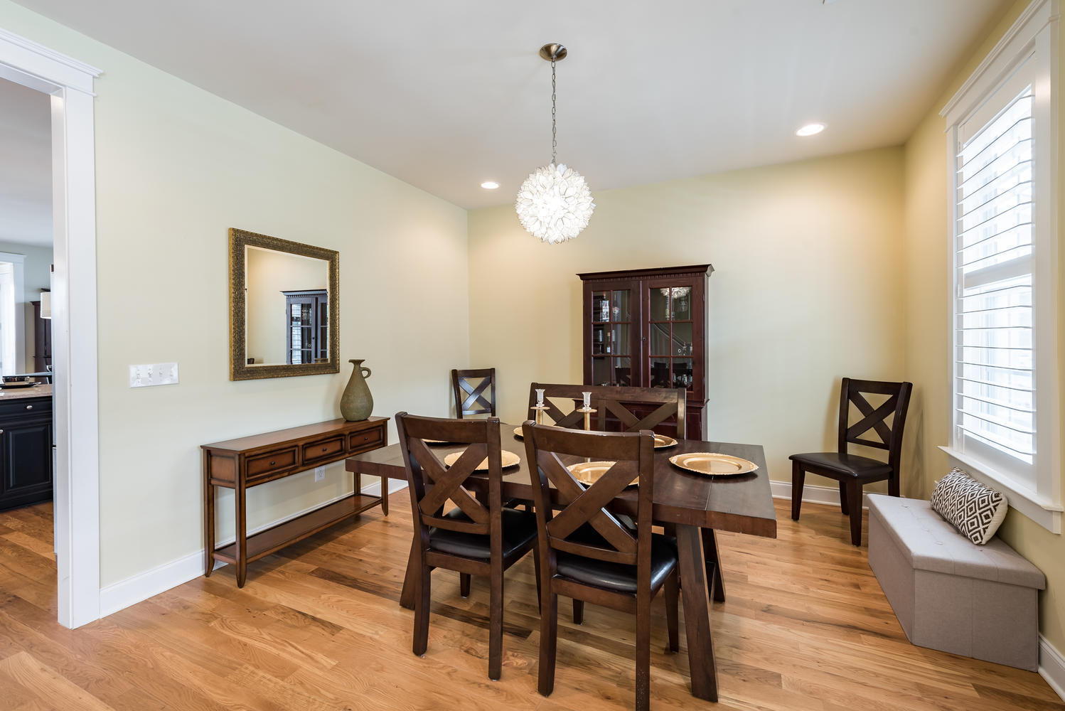 1263 Appling Drive Mount Pleasant, SC 29464 - Photo 15 of 59 Dining room area