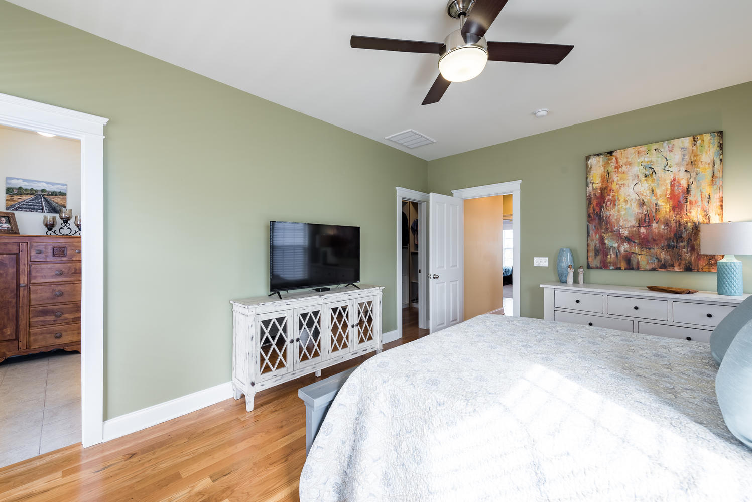 1263 Appling Drive Mount Pleasant, SC 29464 - Photo 34 of 59 Large Upstairs Master Suite