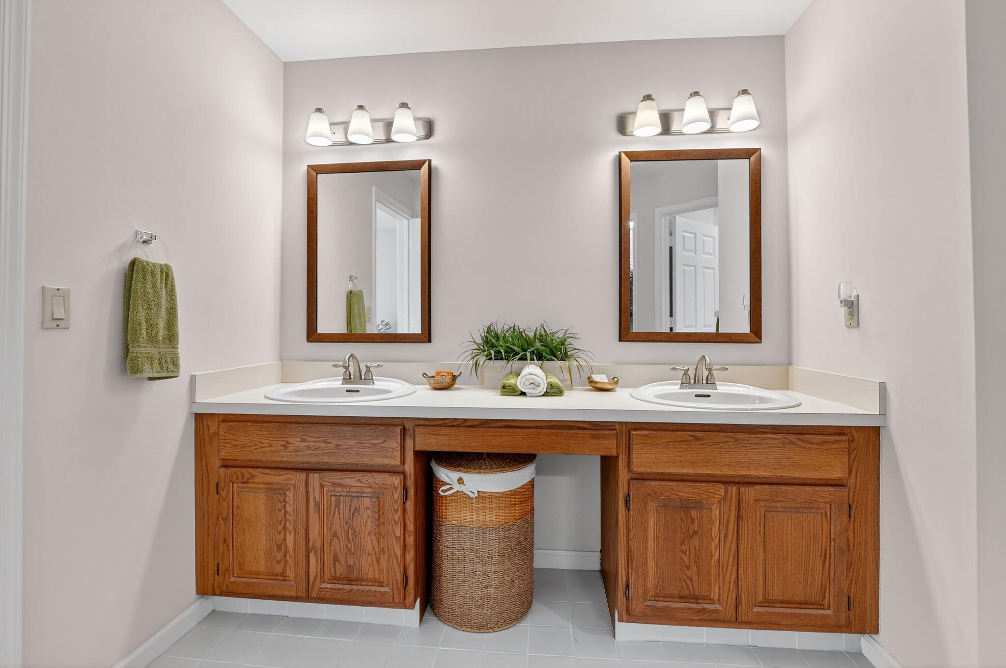4720 Northwest 28th Avenue Boca Raton, FL 33434 - Photo 27 of 71 Primary Bathroom