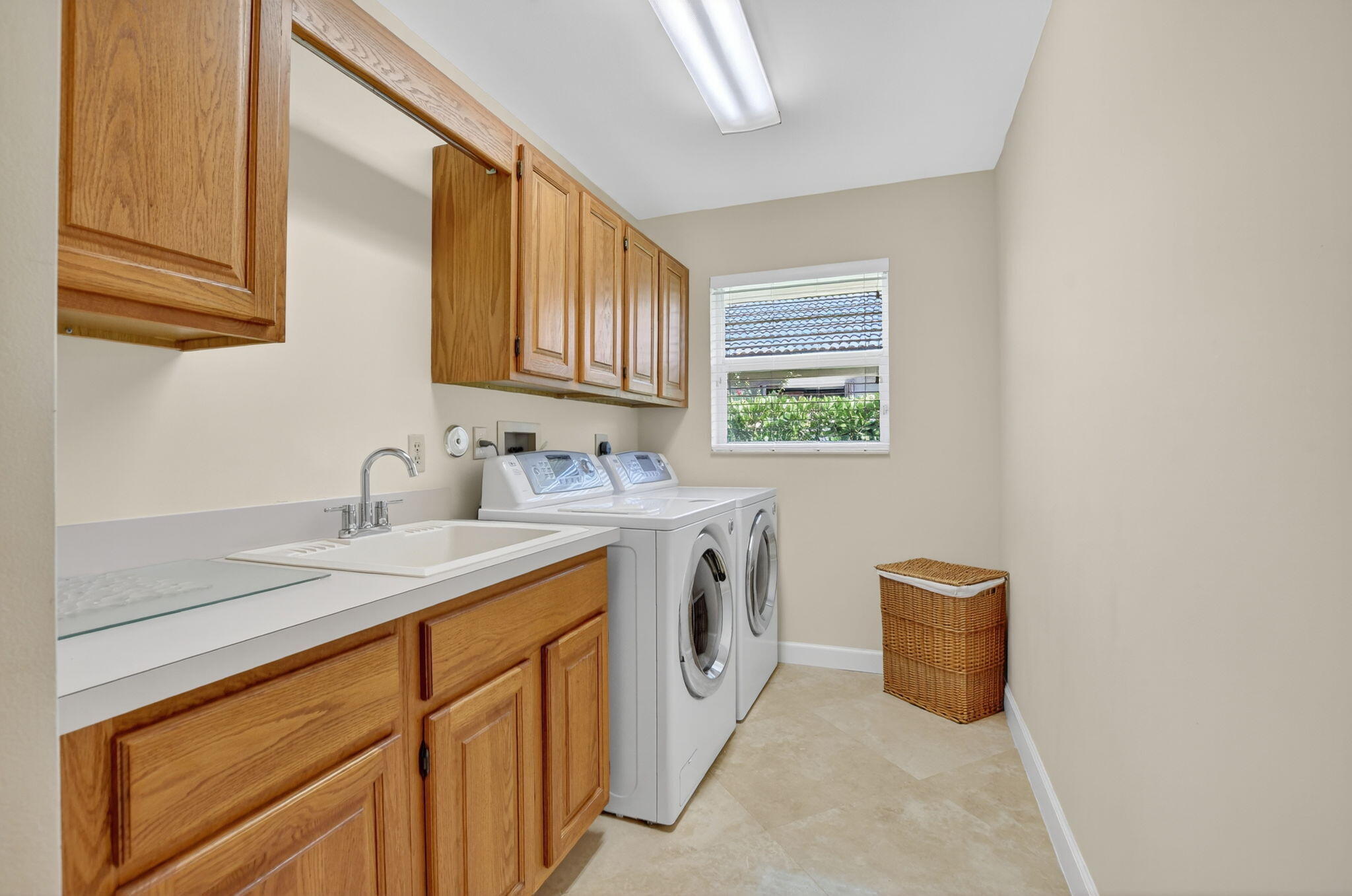 4720 Northwest 28th Avenue Boca Raton, FL 33434 - Photo 37 of 71 Laundry Room