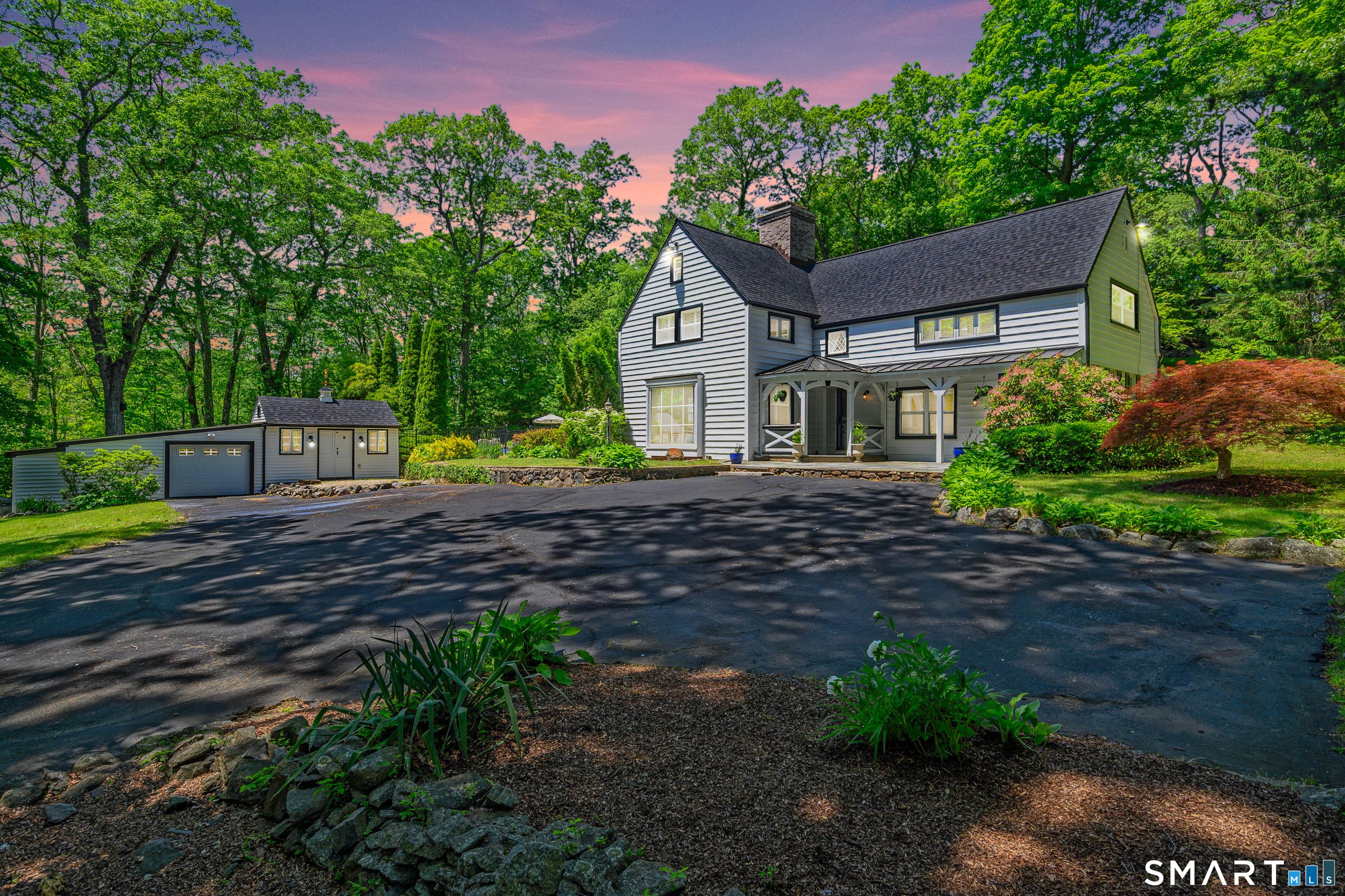77 Crest Road Middlebury, CT 06762 - Photo 3 of 38 Gallery Image 3