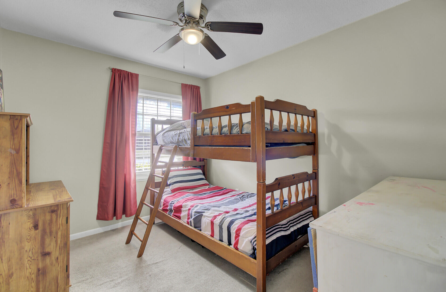 827 Hoss Road Charleston, SC 29414 - Photo 21 of 32 25_25_mls