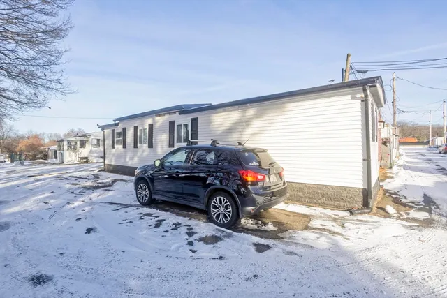 $79,900 | 1246 Granby Road, Unit 43, Chicopee, MA 01020