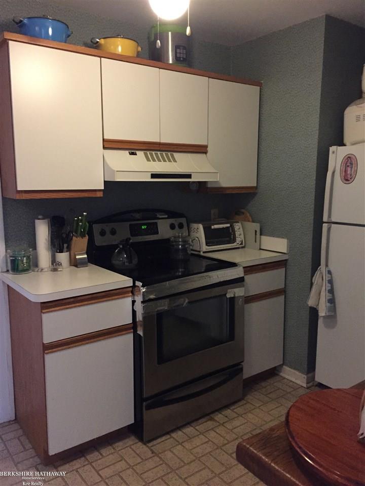 576-578 Neff Road Grosse Pointe, MI 48230 - Photo 20 of 25 31267371-19.JPG