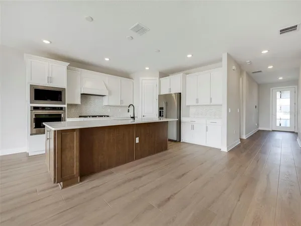 $640,000 | 15319 Soaring Blf Drive, Montverde, FL 34756