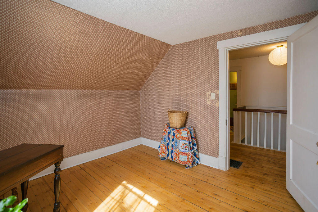 140 Maple Avenue Farmington, ME 04938 - Photo 30 of 63 taylor-kaminsky-photo-28