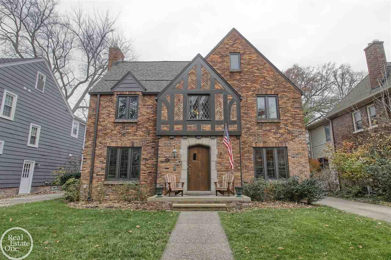 667 Lincoln Road Grosse Pointe, MI 48230 - Photo 1 of 34 31365479.JPG